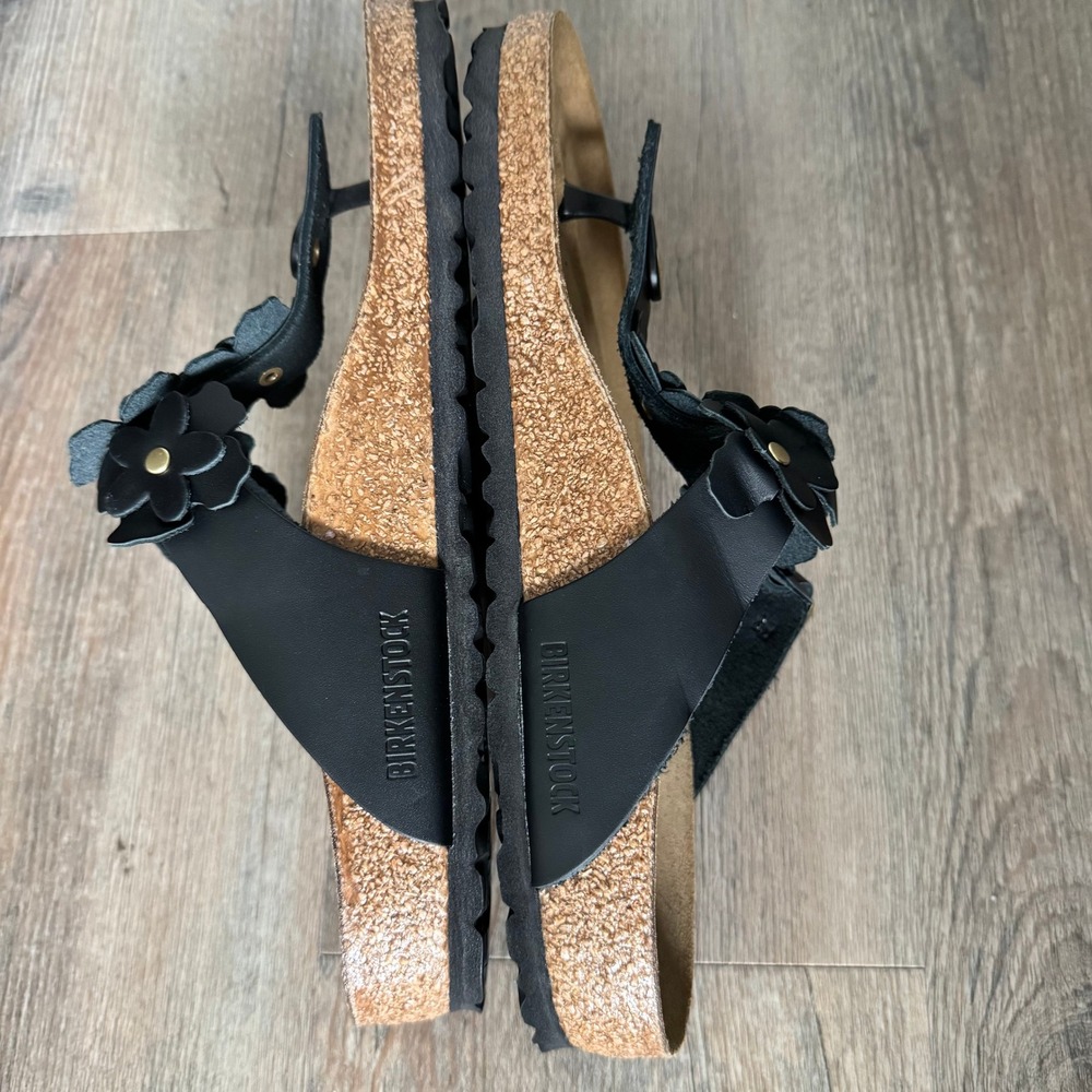 Birkenstock Gizeh Black Floral Leather Thong Sandals Womens 41 W10 M8 Germany - Picture 5 of 12